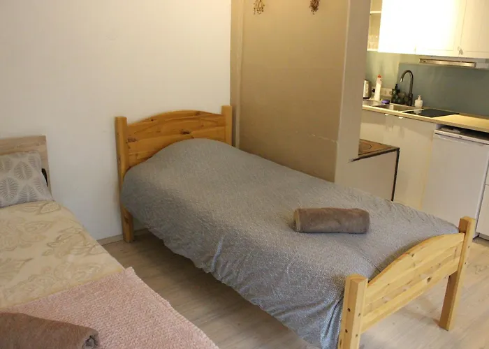 With Private Entrance And Free Parking Tallin